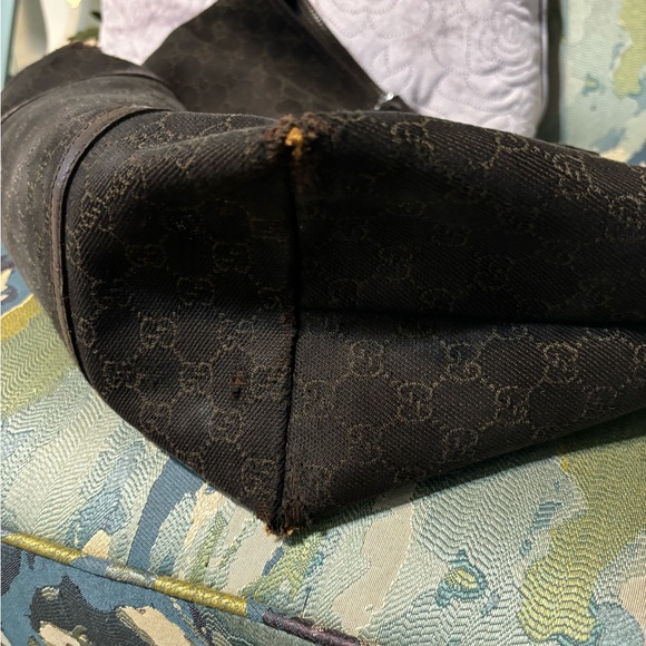 Authentic Gucci Monogram Tote 265696 - Picture 4 of 16